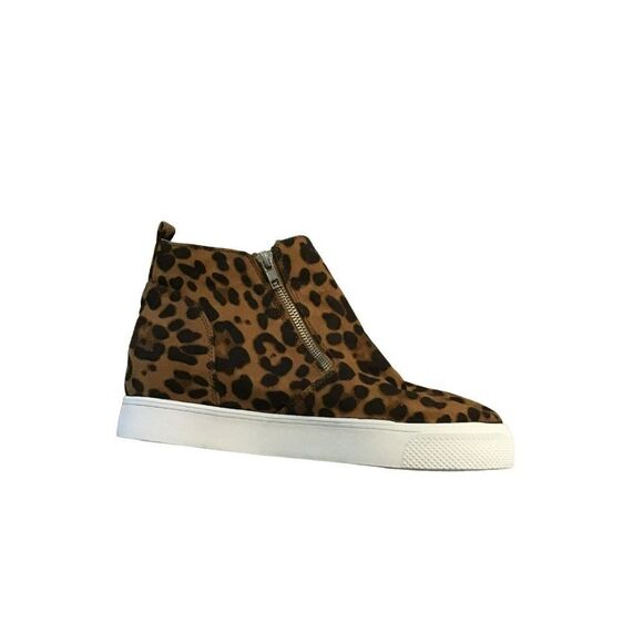 Time and Tru Women’s Leopard Print Ankle Sneakers - Picture 3 of 9